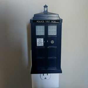 TARDIS Night Light